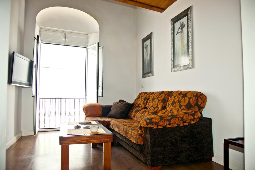 Apartamentos La Casa de la Alameda Medina-Sidonia Habitación foto